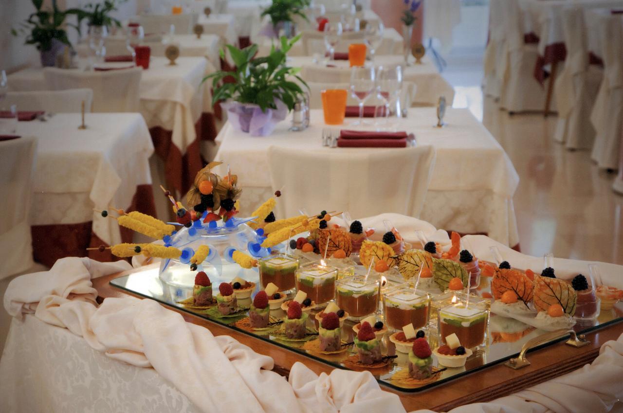 Hotel Adria Sul Mare Каорле Екстериор снимка